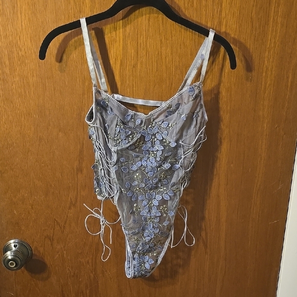 Floral Embroidered Women's Lingerie Bodysuit S - Picture 1 of 3